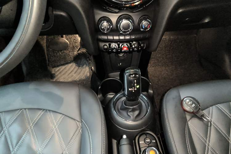 Used  MINI 2018 1.5T ONE PLUS Five-Door Edition
