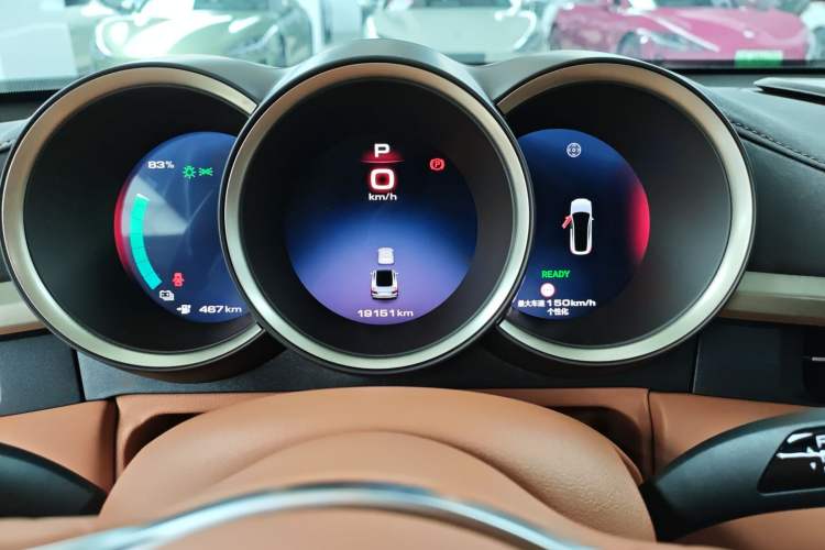 Used ORA Lightning Cat 2022 555 km Luxury Edition