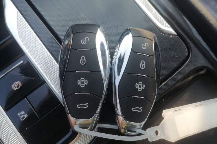 Used Hongqi H5 2025 1.5T DCT Qiyun 500 000th Unit Commemorative Edition