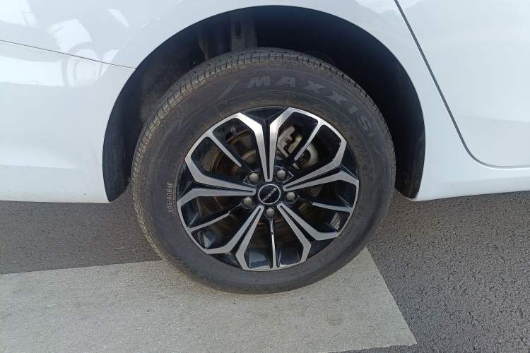 Used Roewe i6 MAX New Energy 2023 EV 420 Skyroof Special Edition
