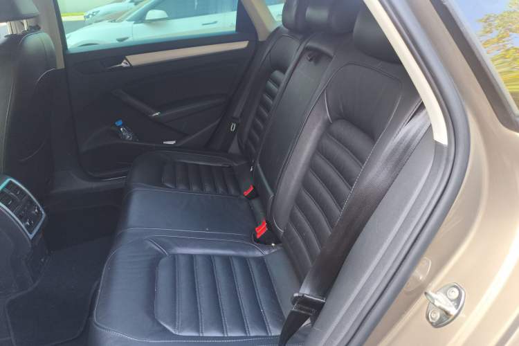 Used Volkswagen Passat 2015 1.8TSI DSG Prestige Edition
