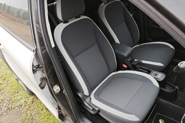 Used ORA Black Cat 2021 301 km Basic Version
