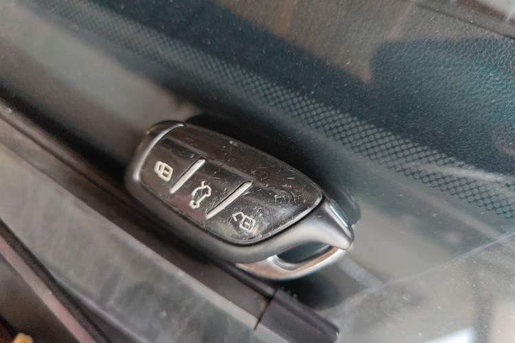 Used Roewe RX5 2020 PLUS 300TGI Automatic Ali National Trend Flagship Edition
