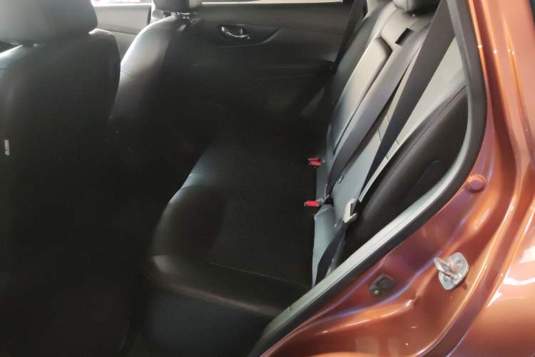 Used Nissan X-Trail 2014 2.5L CVT Luxury Edition 4WD
