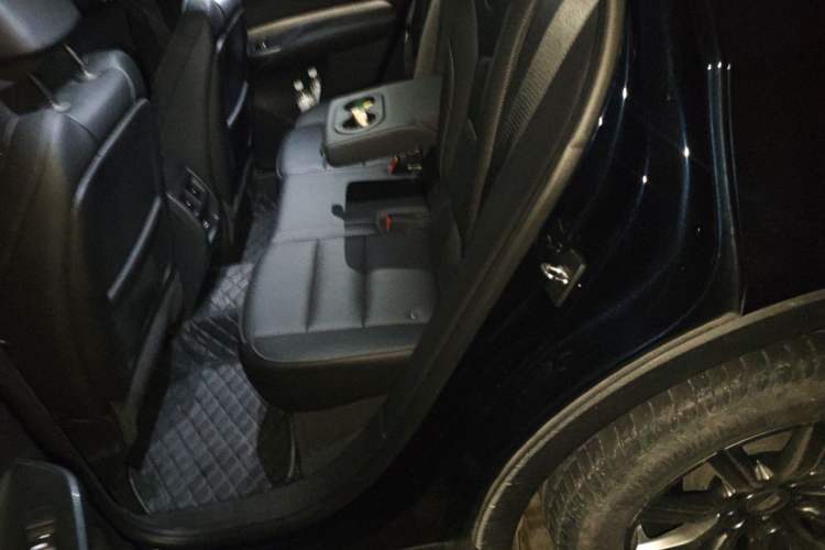 Used Cadillac XT4 2020 28T Two-Wheel-Drive Leading Version
