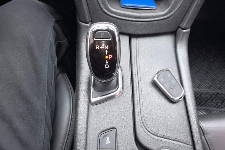 Used Cadillac XT5 2018 25T Luxury Model
