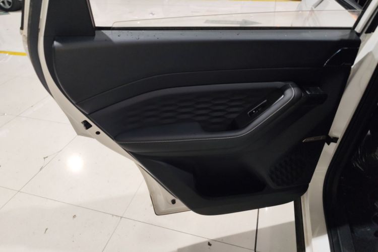 Used Wuling Xingyun 2023 2.0L DHT Flagship Edition
