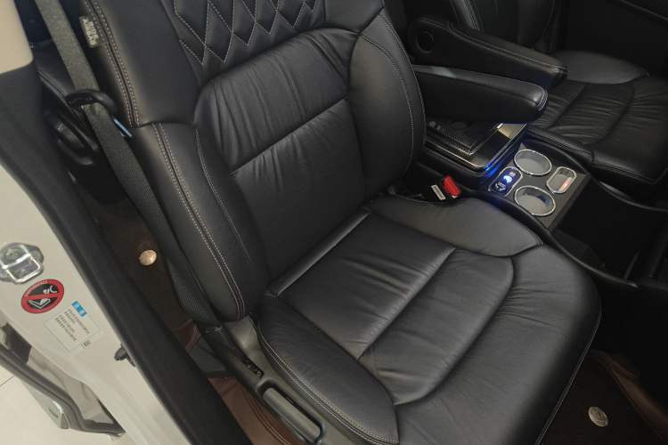 Used Honda Elysion 2019 2.0L Hybrid Luxury Edition
