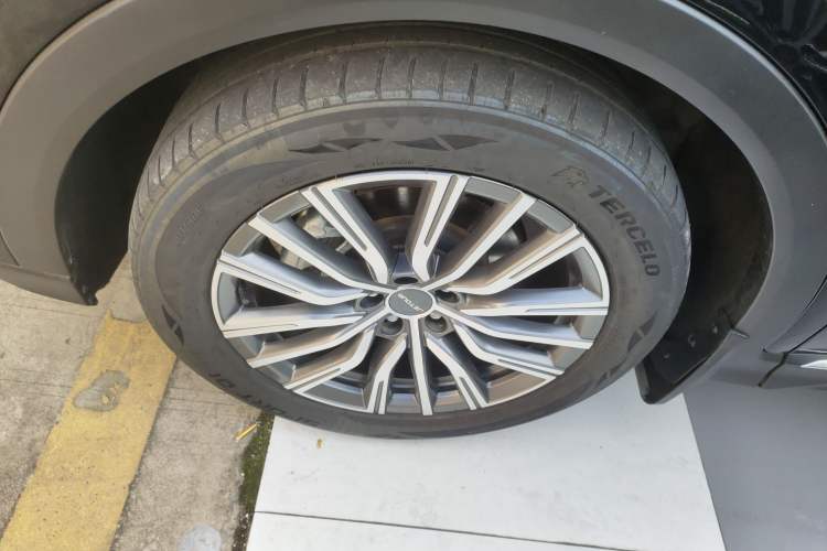 Used JETOUR X70 PLUS 2023 1.5T DCT Brave PLUS 5-Seater