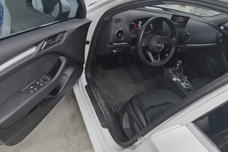 Used Audi A3 2020 Restyled Limousine 35 TFSI Ambition Version China VI