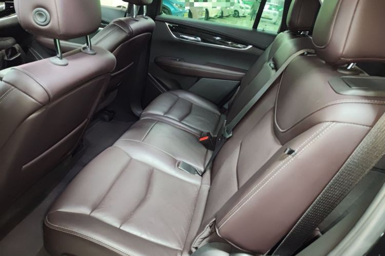 Used Cadillac XT6 2021 2.0T 7-Seater Two-Wheel-Drive Luxury Version
