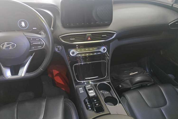 Used Hyundai Santa Fe 2020 380 TGDi Automatic Two-Wheel Drive GLS Luxury Edition