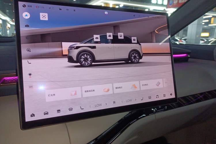 Used Zeekr MIX 2025 Long-Range Intelligent Driving Edition
