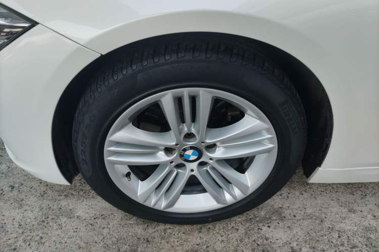 TDK.VehicleDetails.img