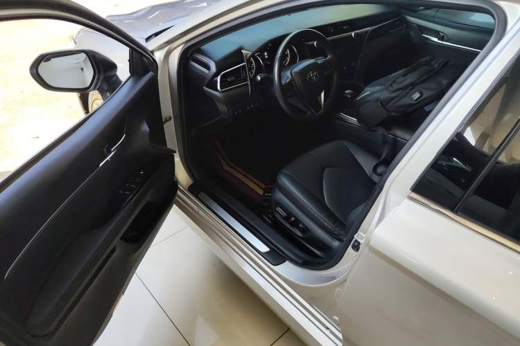 Used Toyota Camry 2019 Revised Version 2.5G Luxury Edition
