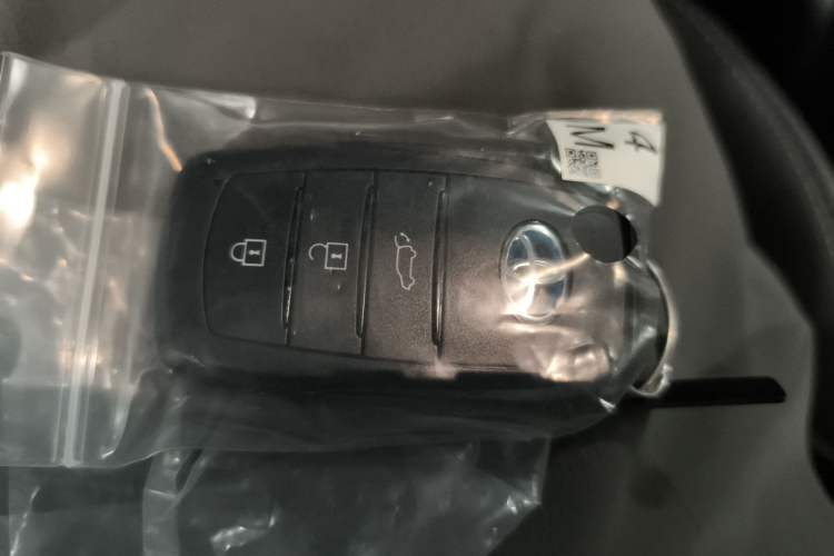 Used Toyota FRONTLANDER 2023 2.0L Smart Electric Hybrid Dual-Engine Deluxe Version