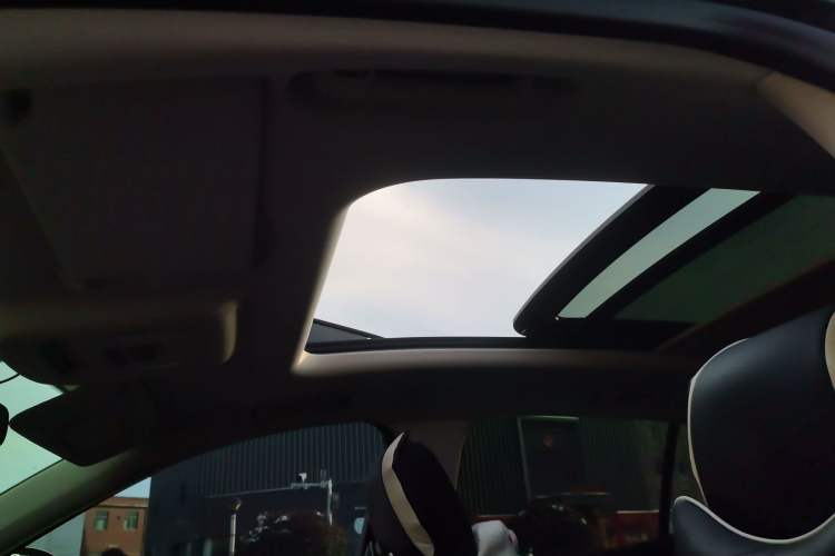 Used Buick Envision 2023 Encore S 552T Two-Wheel Drive Luxury Model