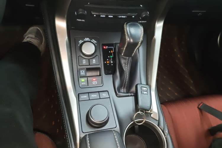 Used Lexus NX 2015 200 Front-Wheel Drive X-Trail SE Edition