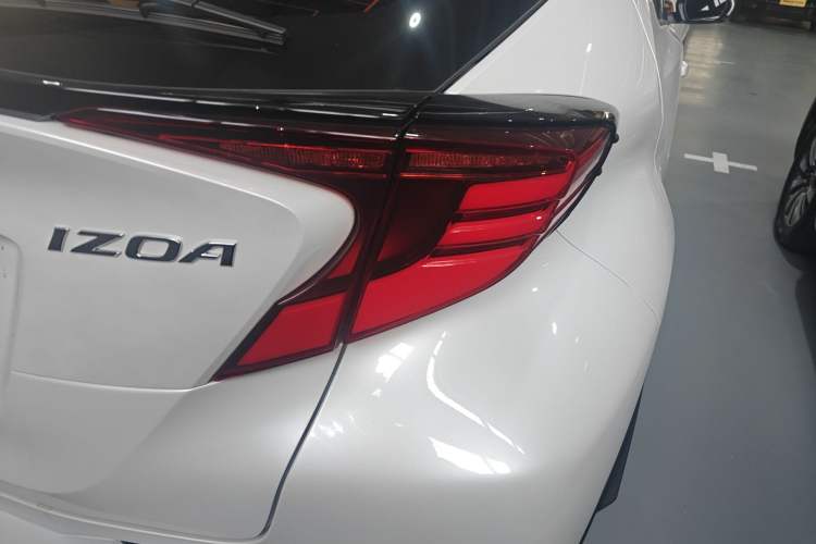 Used Toyota IZOA 2021 2.0L Yichi Version