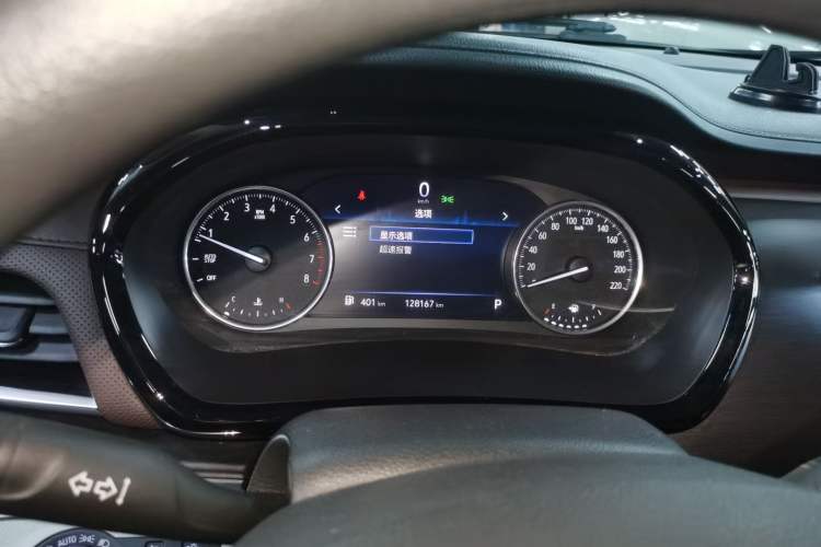 Used Buick GL8 2023 Land Executive Class Comfort Model
