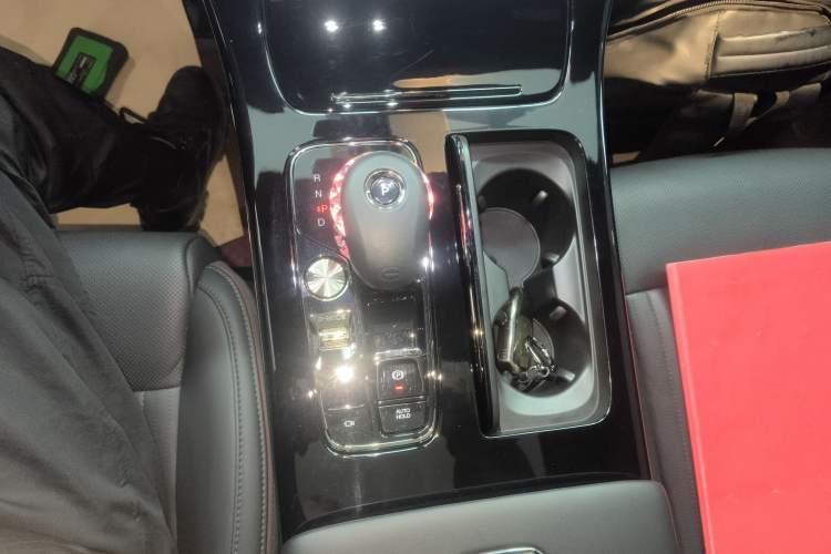 Used GAC Trumpchi M8 2023 Zongshi Series Dual-Motor Supreme Edition
