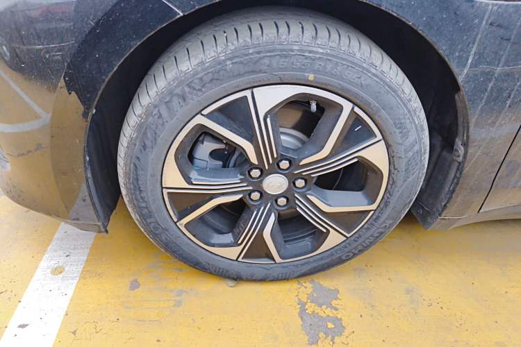 Used Hongqi E-QM5 2023 Revised Version Basic Travel Edition
