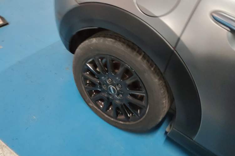 Used  MINI 2019 1.5T COOPER Classic Edition Five-Door Version
