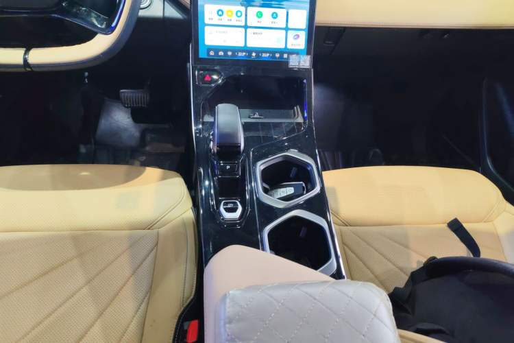 Used Geely Auto FX11 2023 1.5TD DCT Prestige Edition
