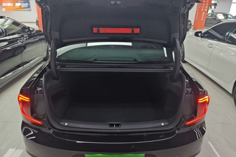 Used Volvo S90 2024 B5 Zhiyi Luxury Edition
