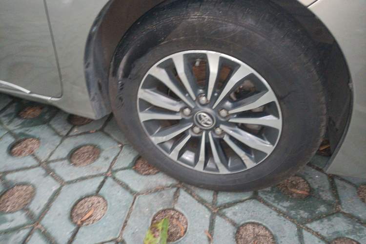 Used Toyota Corolla 2017 Revised Version 1.2T S-CVT GL-i