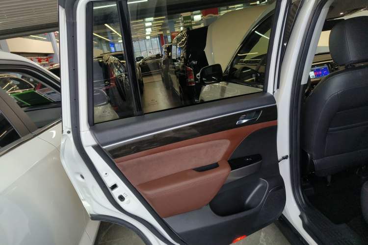 Used GAC Trumpchi GS8 2017 320T Two-Wheel Drive Luxury Smart Connectivity Version (7 Seats)
