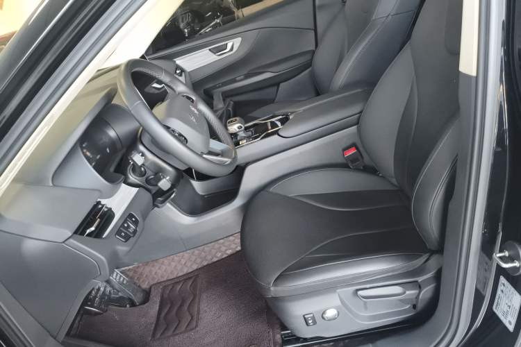 Used Hongqi E-QM5 2024 610 km PLUS
