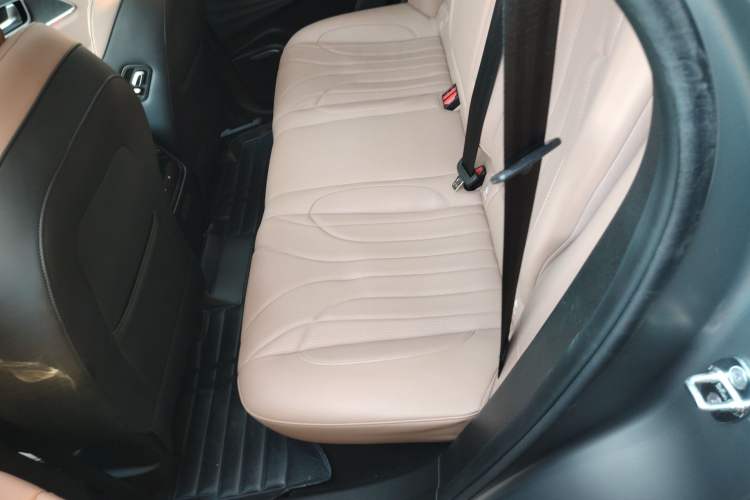 Used Chery Tiggo 8 L 2024 2.0T Two-Wheel Drive Prestige Version 5 Seats