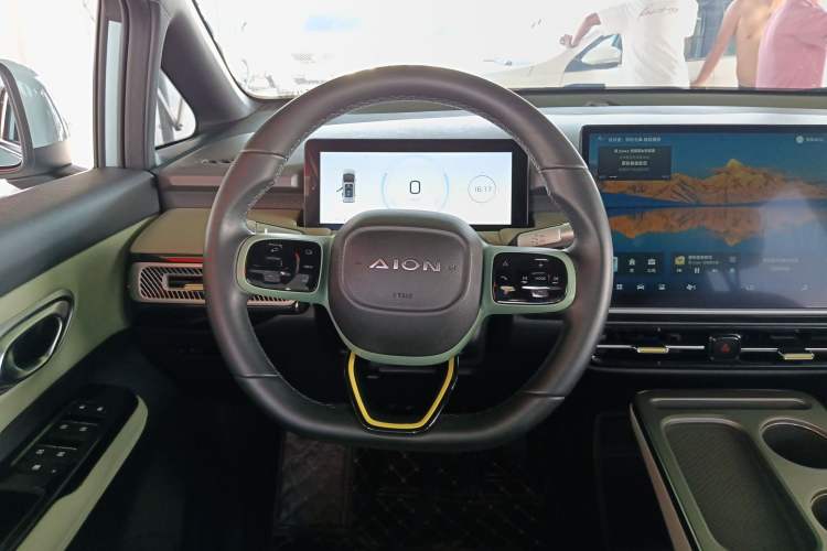 Used AION Y 2023 Younger
