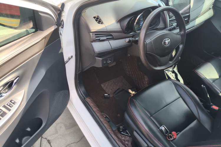 Used Toyota YARiS L Zhi Xuan 2014 1.3E Automatic Charm Edition