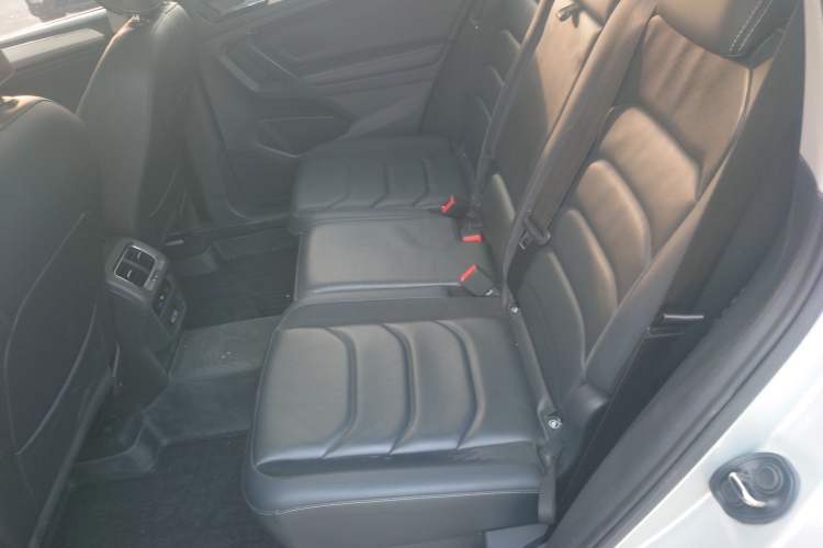 Used Volkswagen Tiguan L 2017 330TSI Automatic Two-Wheel Drive Luxury Edition
