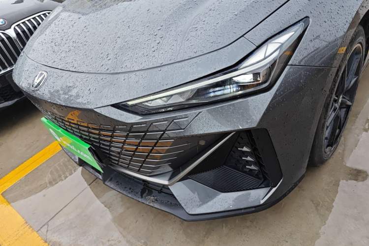 Used Changan UNI-V 2023 1.5T Premium Model