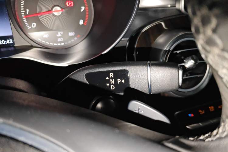 Used Mercedes-Benz GLC 2016 GLC 260 4MATIC Luxury Model