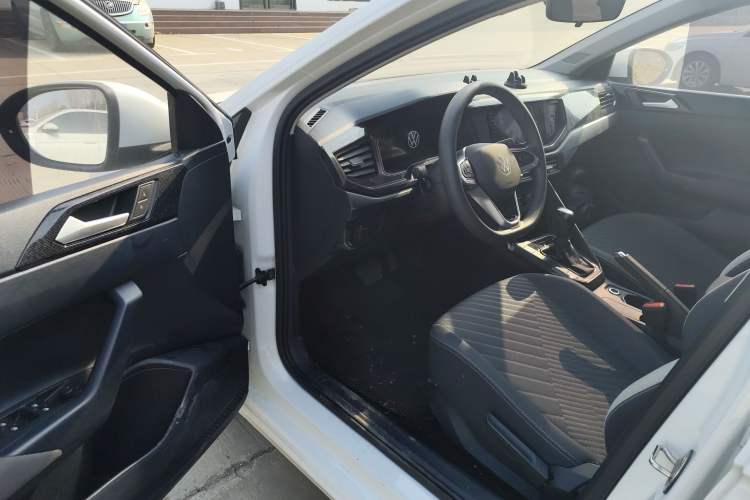 Used Volkswagen Lavida 2023 New Rui 1.5L Automatic New Yi Edition