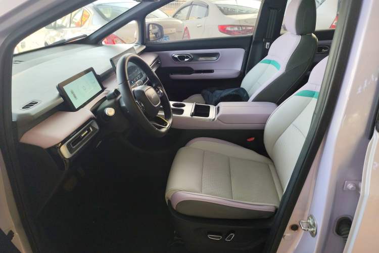 Used AION Y 2023 Plus 510 Tech Edition
