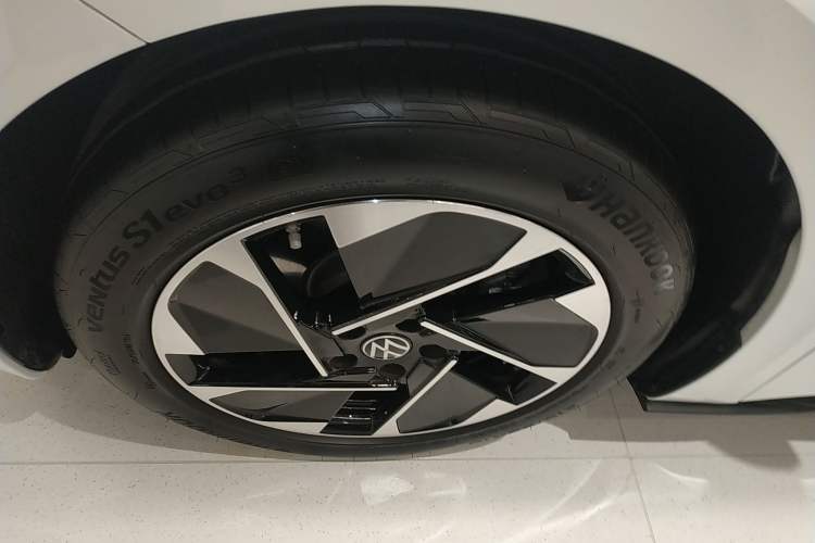 Used Volkswagen ID.3 2025 Smart Edition Ultra-Intelligent Oxygen Version