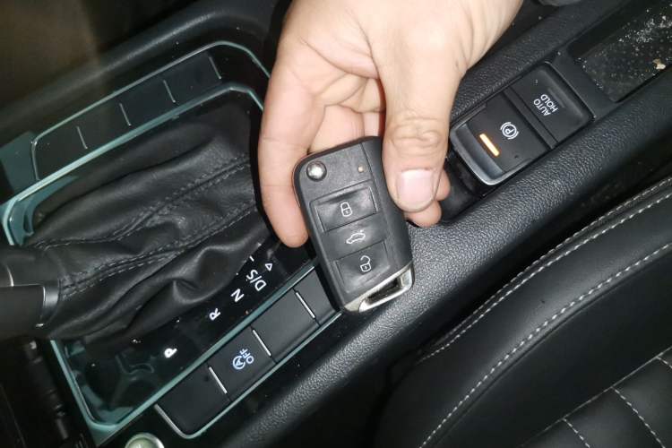 Used Volkswagen Magotan 2025 Zhongxiang Version 280TSI DSG Comfort Edition
