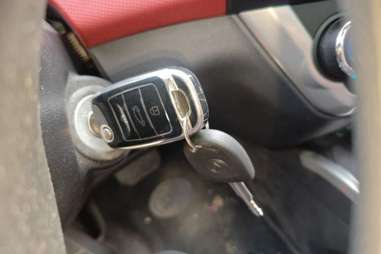 Used Changan Benni 2015 1.4L IMT Sunroof Version China V Standard
