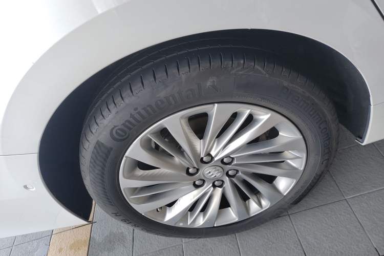 Used Buick Century 2023 2.0T Seven-Seater Yinshi Edition
