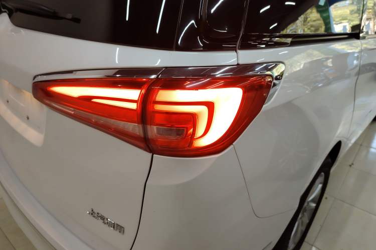 Used Buick GL8 2018 ES 28T Comfort Model China VI Standard
