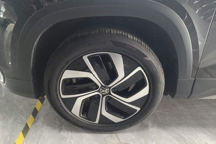 Used Volkswagen Tharu 2023 300TSI Two-Wheel-Drive Full Moon Edition