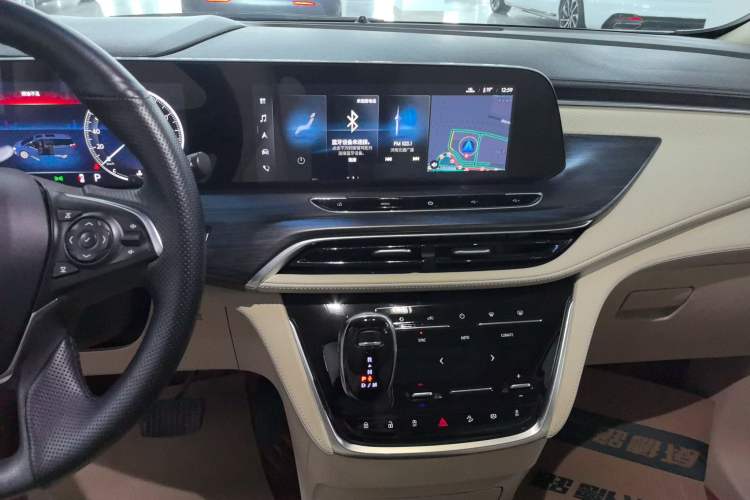 Used Buick GL8 2023 ES Lu Zun Deluxe Model
