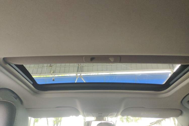 Used Hongqi H5 2019 30TD Dynamic Edition
