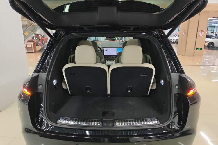 Used Li Auto L8 2023 Max model
