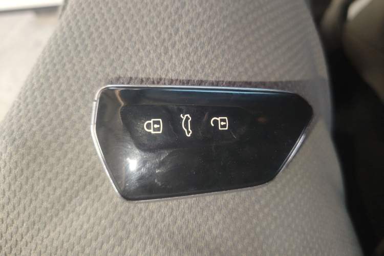 Used Volkswagen ID.4 X 2021 Pro Smart Long-Range Edition
